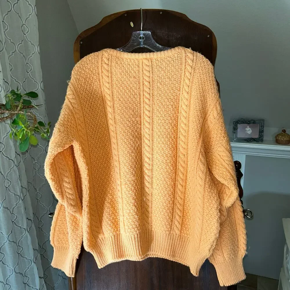 Carraig Donn sweater color